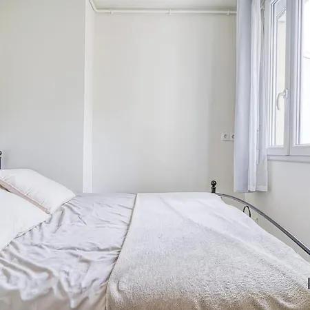 Le Reveur - Quartier Des Ternes - 137mb Paris